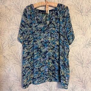 a.n.a blue multi print blouse size 2X